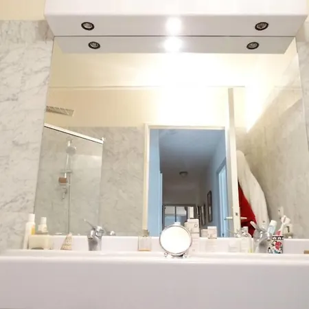 Beautiful Authentic Near Bastille Paris