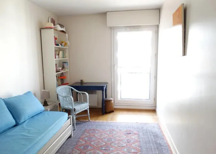 Beautiful Authentic Near Bastille