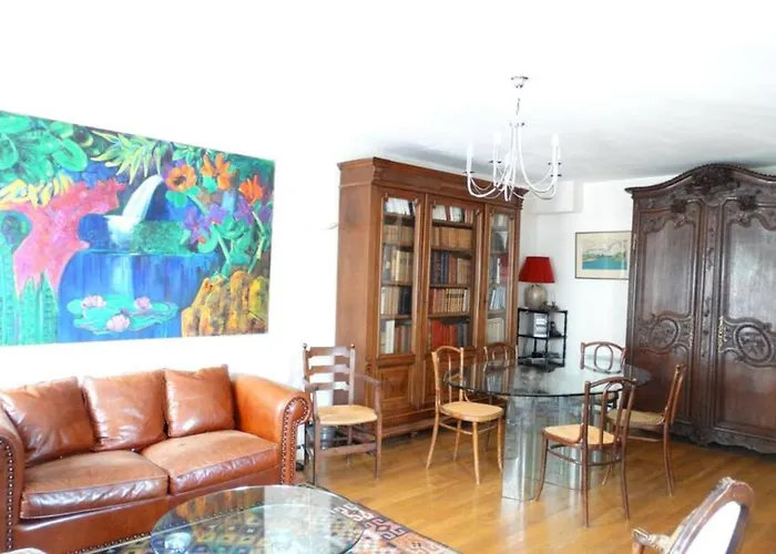 Beautiful Authentic Near Bastille